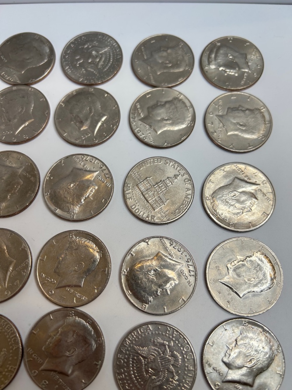 Large Estate Sale Kennedy Half Dollars Coin Lot Face Value $31.5 Coin Collection - Picture 5 of 7